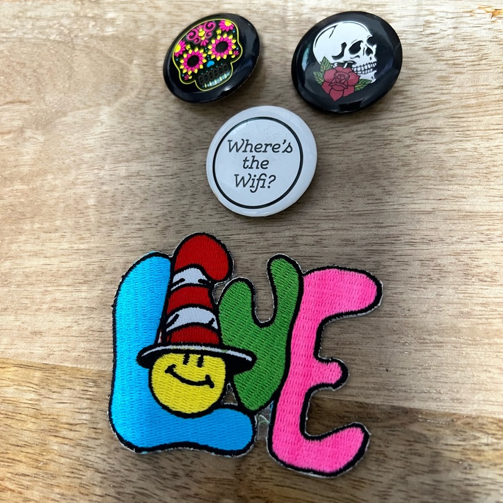 Colorful Love Patch and Skull Pins Set Cat in the Hat Smiley Face Rose Flower